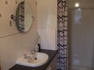 ensuite bathroom for room 1